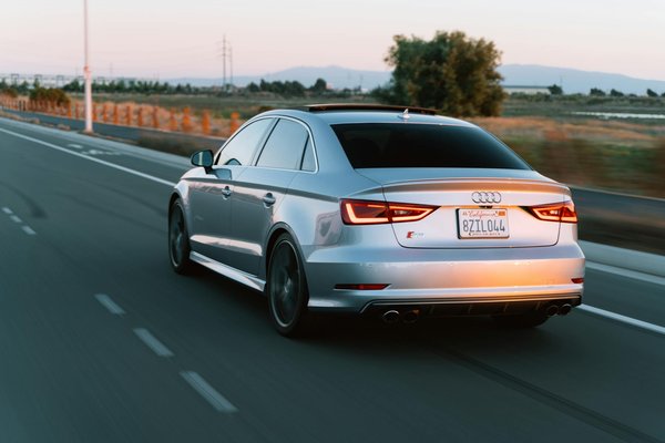 What Innovative Changes Are Shaping the Future of UK Businesses?